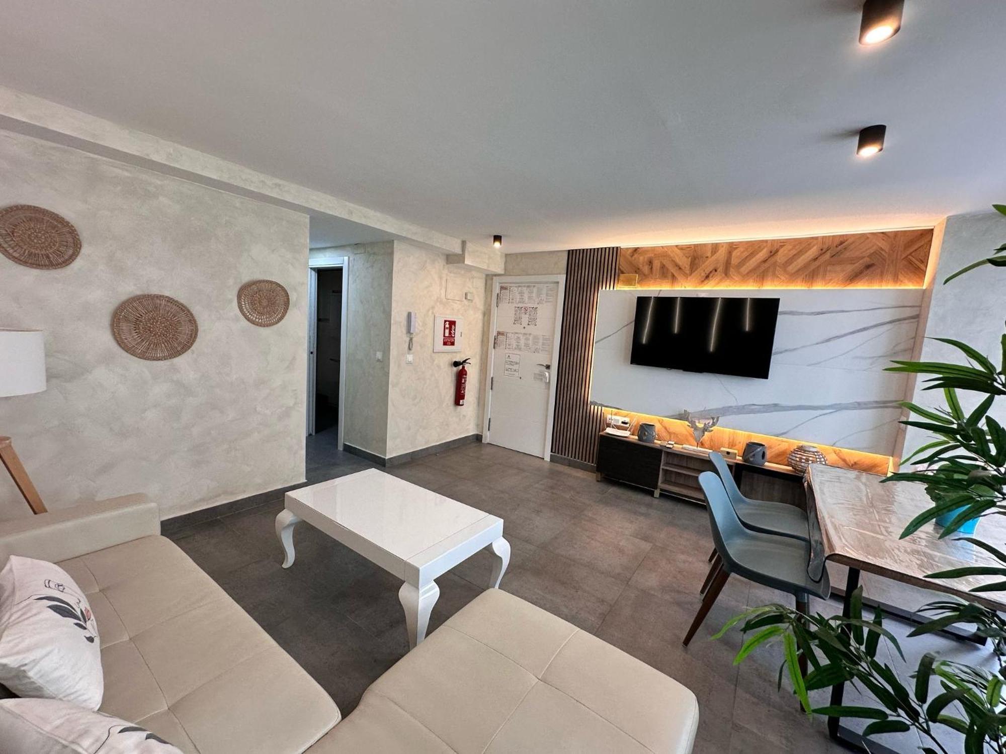 Playa Carihuela Apartamentos El Carmen Τορρεμολίνος Εξωτερικό φωτογραφία